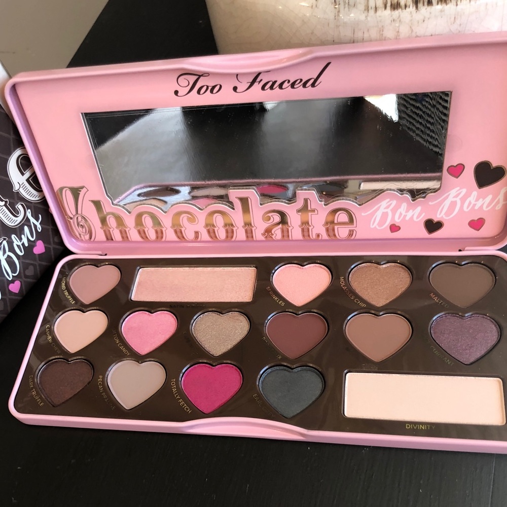 NIB💋 TOO FACED BON BON 🍫 EYE PALLET - Picture 3 of 8